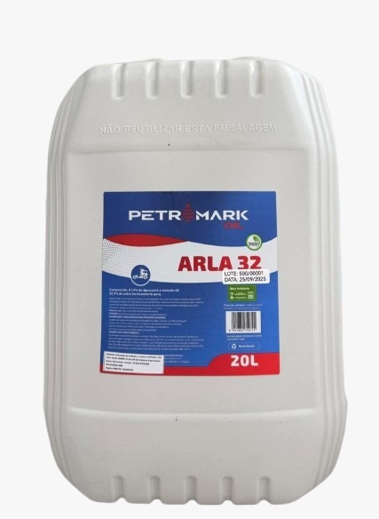 rótulo Petromark ARLA 32 com aviso de não reutilização